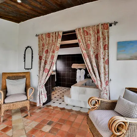 Villa Country Kids - Family Holidays France *